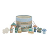 https://www.vanastenbabysuperstore.nl/media/catalog/product/0/5/0592403999_2_bouwblokken_in_ton_little_dutch_forest_friends.jpg