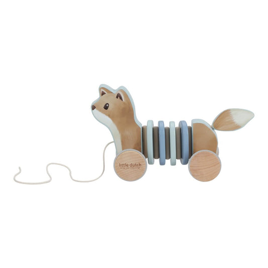 https://www.vanastenbabysuperstore.nl/media/catalog/product/0/5/0592404007_1_trekdier_wiebel_little_dutch_vos_forest_friends.jpg