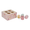 https://www.vanastenbabysuperstore.nl/media/catalog/product/0/5/0592404024_1_vormenstoof_little_dutch_fairy_garden.png