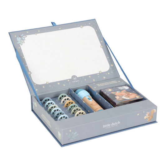 https://www.vanastenbabysuperstore.nl/media/catalog/product/0/5/0592404114_01_Verhalenprojector_LittleDutch_Blauw.jpg