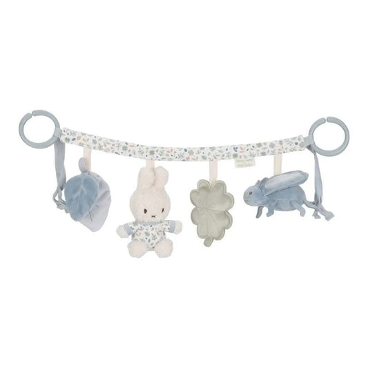 https://www.vanastenbabysuperstore.nl/media/catalog/product/0/5/0592404132_1_wagenspanner_nijntje_lucky_leaves.jpg