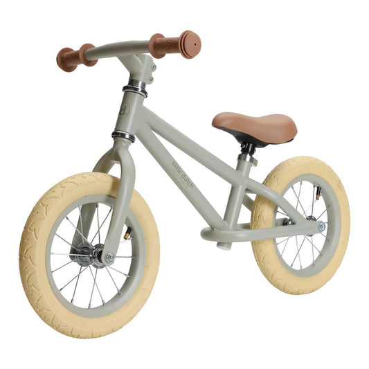 https://www.vanastenbabysuperstore.nl/media/catalog/product/0/5/0592410002_01_LD_Loopfiets_Mat_Groen.jpg
