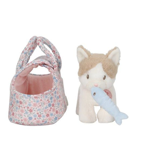 https://www.vanastenbabysuperstore.nl/media/catalog/product/0/5/0592420045_2_knuffelkat_little_dutch_marley_in_tas.jpg