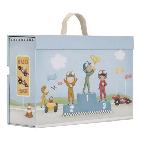 https://www.vanastenbabysuperstore.nl/media/catalog/product/0/5/0592430018_2_speelkoffer_little_dutch_met_racebaan.jpg