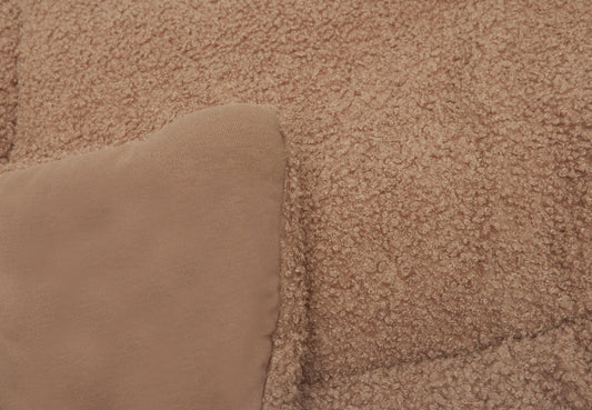 https://www.vanastenbabysuperstore.nl/media/catalog/product/0/6/0611510446_2_boxkleed_jollein_boucle_75x95_biscuit_1768236180.jpg