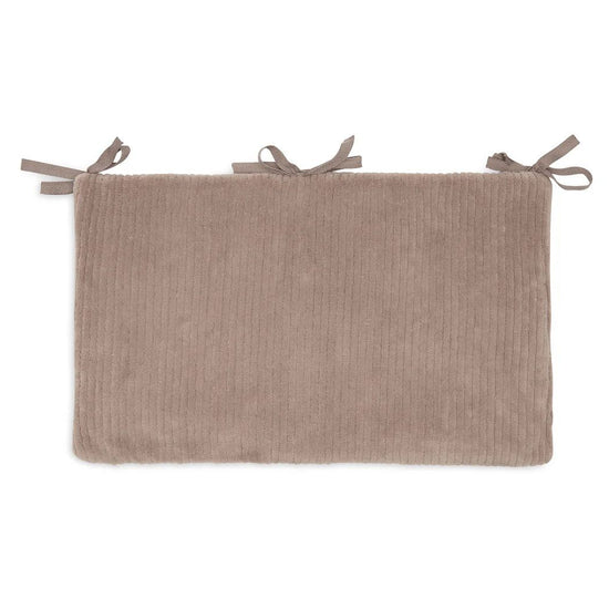 https://www.vanastenbabysuperstore.nl/media/catalog/product/0/6/0611520006_2_boxzak_jollein_cloudy_rib_milky_coffee.jpeg