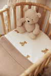 https://www.vanastenbabysuperstore.nl/media/catalog/product/0/6/0611800231_1_hoeslaken_ledikant_jollein_60x120_jersey_teddy_bear.jpg