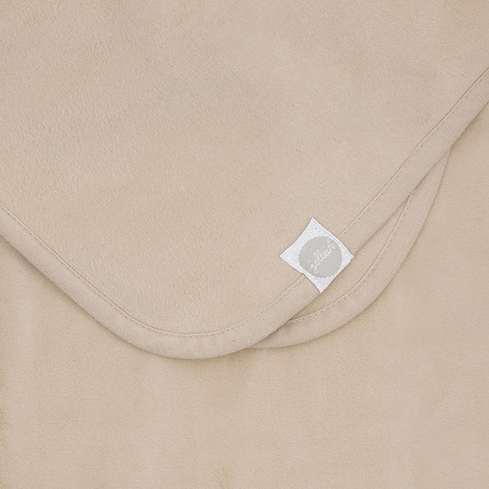 https://www.vanastenbabysuperstore.nl/media/catalog/product/0/6/0611901130_2_deken_ledikant_jollein_100x150_katoen_nougat.jpg