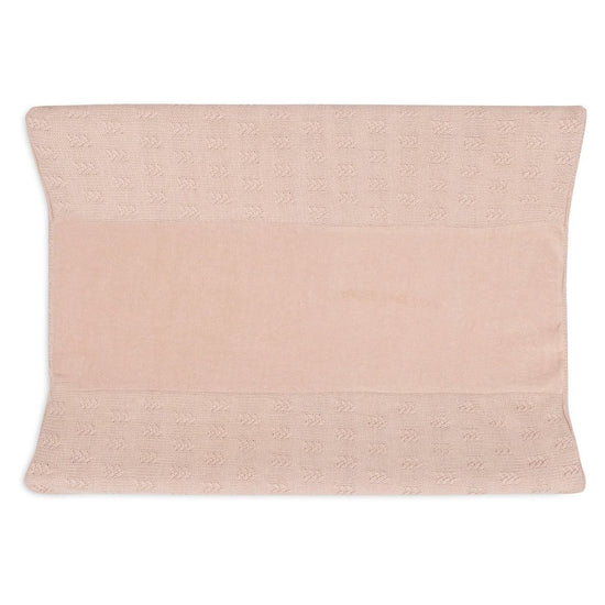 https://www.vanastenbabysuperstore.nl/media/catalog/product/0/6/0611901378_2_aankleedkussenhoes_jollein_grain_knit_wild_rose.jpg