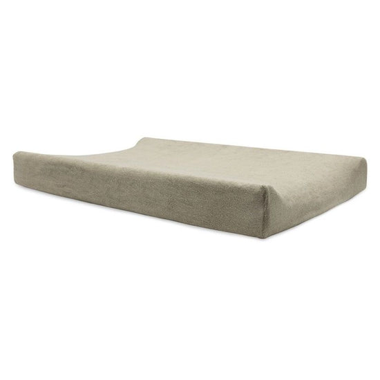 https://www.vanastenbabysuperstore.nl/media/catalog/product/0/6/0611901403_1_aankleedkussenhoes_jollein_badstof_olive_green.jpg