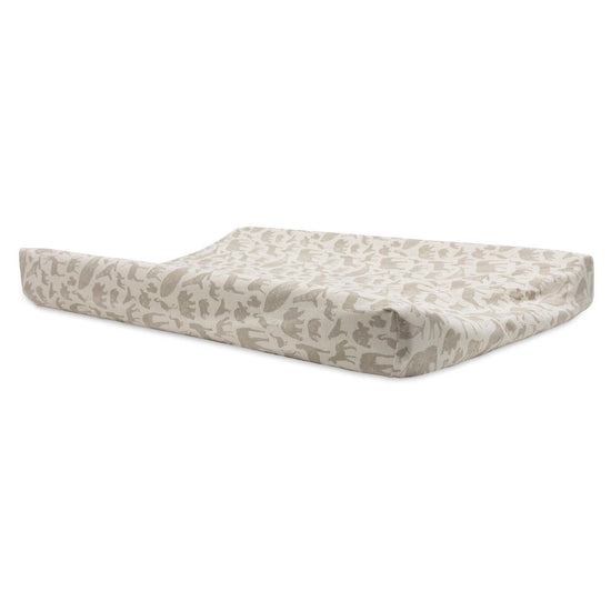 https://www.vanastenbabysuperstore.nl/media/catalog/product/0/6/0611901420_1_aankleedkussenhoes_jollein_jersey_animals_nougat.jpg