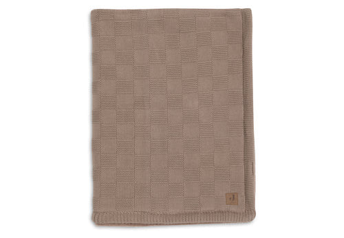 https://www.vanastenbabysuperstore.nl/media/catalog/product/0/6/0611901531_1_Deken_Ledikant_Jollein_100x150_Box_Knit_Milky_Coffee_Velvet.jpeg