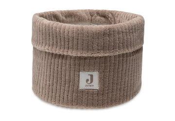 https://www.vanastenbabysuperstore.nl/media/catalog/product/0/6/0612300433_1_Mand_Jollein_Cloudy_Rib_Milky_Coffee.jpeg