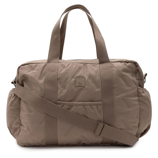 https://www.vanastenbabysuperstore.nl/media/catalog/product/0/6/0612850002_1_Luiertas_Jollein_Embossed_Lily_Milky_Coffee.jpeg