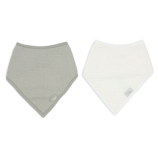 https://www.vanastenbabysuperstore.nl/media/catalog/product/0/6/0612870007_2_slabber_bandana_jollein_hydrofiel_olive_greenoatmeal_2_pack.jpg