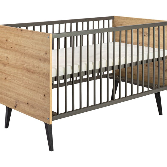https://www.vanastenbabysuperstore.nl/media/catalog/product/0/6/0640010082_1_ledikant_morris_oak.jpg