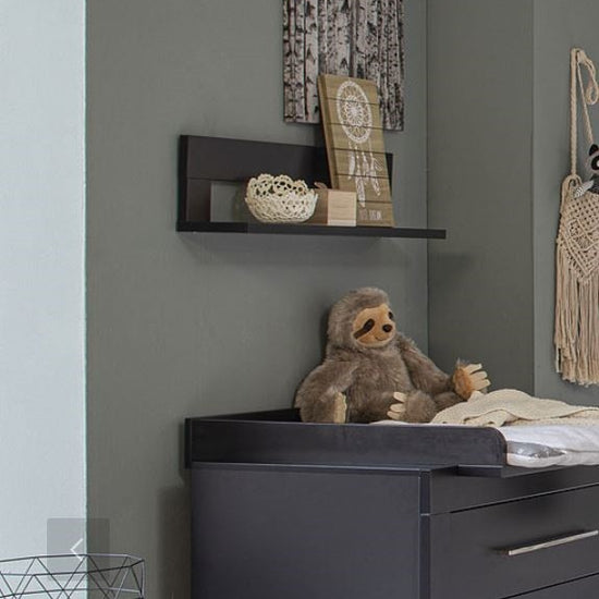 https://www.vanastenbabysuperstore.nl/media/catalog/product/0/6/0640050044_2_wandrek_miamicamiel_black.jpg