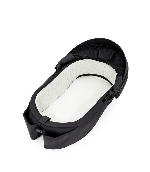 https://www.vanastenbabysuperstore.nl/media/catalog/product/0/8/0831100209_2_reiswieg_stokker_xploryr_x_rich_black.jpg