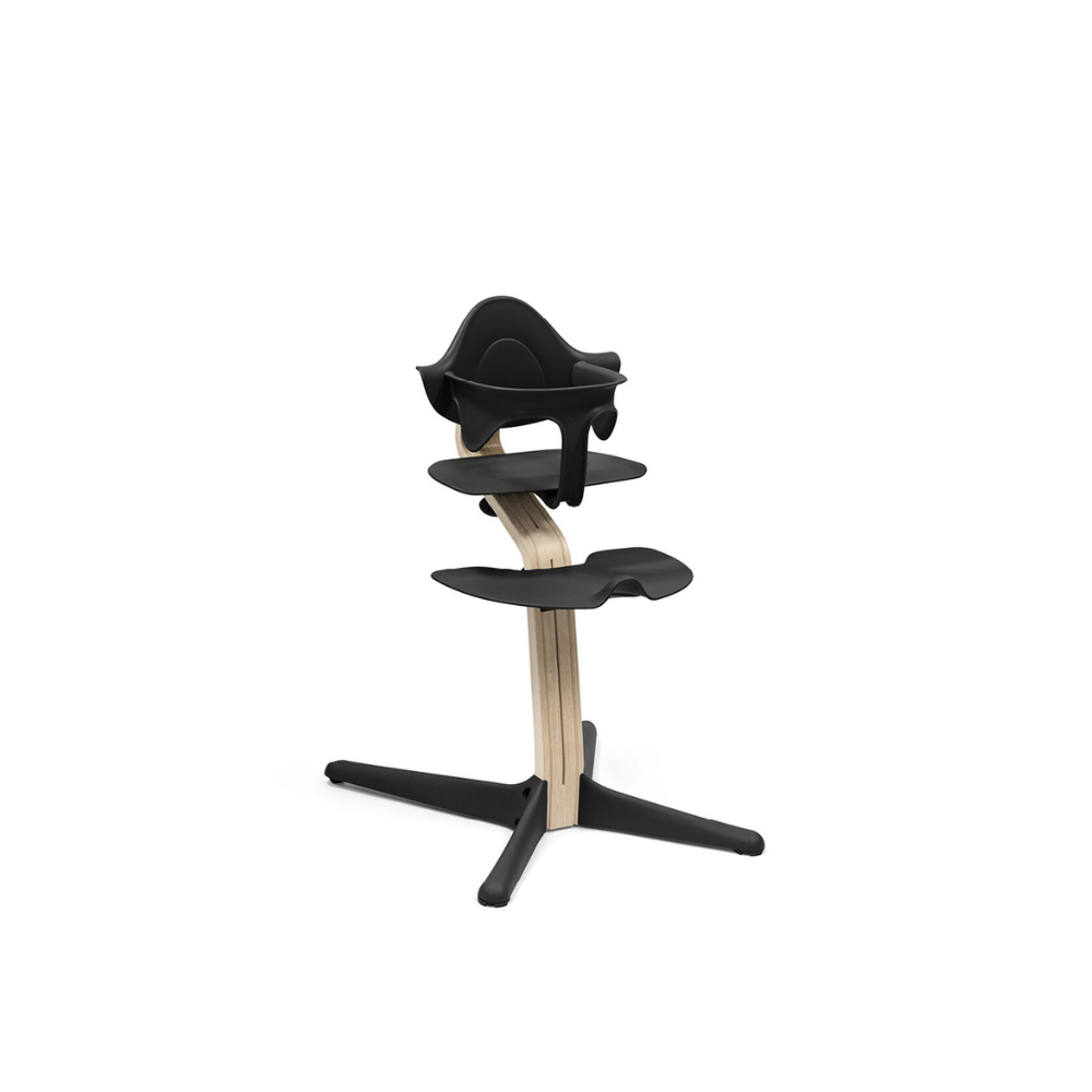https://www.vanastenbabysuperstore.nl/media/catalog/product/0/8/0831610239_2_babyset_stokke_nomi_black.png