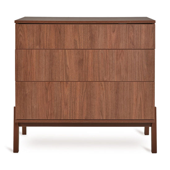 https://www.vanastenbabysuperstore.nl/media/catalog/product/1/0/1000020055_2_commode_quax_ashi_chestnut.jpg