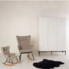 https://www.vanastenbabysuperstore.nl/media/catalog/product/1/0/1000060034_2_schommelstoel_quax_quax_rocking_chair_de_luxe_sand_grey.jpg