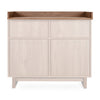 https://www.vanastenbabysuperstore.nl/media/catalog/product/1/0/1000060102_1_quax_kyo_commode_bladvergroter_walnut_1.jpg
