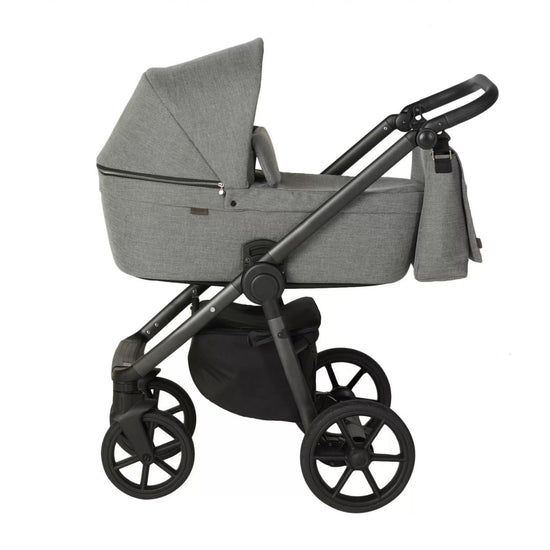 https://www.vanastenbabysuperstore.nl/media/catalog/product/1/0/1001100019_2_kinderwagen_quax_country_titanium.jpg