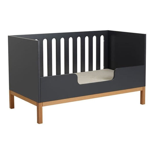 https://www.vanastenbabysuperstore.nl/media/catalog/product/1/0/1002120012_1_bedrail_quax_indigo_moonshadow.jpg