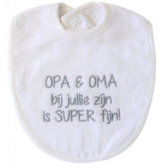 https://www.vanastenbabysuperstore.nl/media/catalog/product/1/0/1042110228_1_slabber_petit_villian_superfijn_om_bij_opaoma_te_zijn.jpg