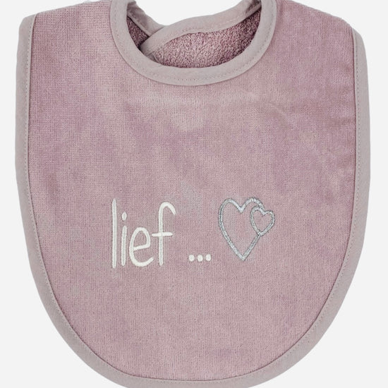 https://www.vanastenbabysuperstore.nl/media/catalog/product/1/0/1042870001_1_petit_villain_slabber_lief_oud_roze_3.jpeg
