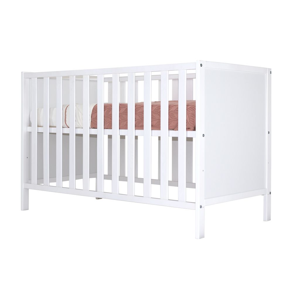 https://www.vanastenbabysuperstore.nl/media/catalog/product/1/2/1280010025_1_ledikant_anett_platte_spijlen_white_wash.jpg