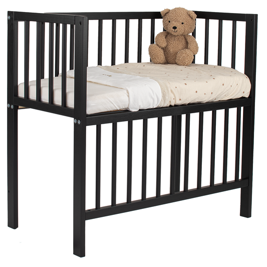 https://www.vanastenbabysuperstore.nl/media/catalog/product/1/2/1280060046_1_wieg_cosleeper_bedside_open_40x80_black_nieuw.png