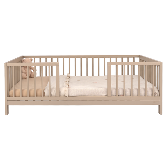 https://www.vanastenbabysuperstore.nl/media/catalog/product/1/2/1280070020_1_peuterbed_liam_70x140_pure_sand_1.png