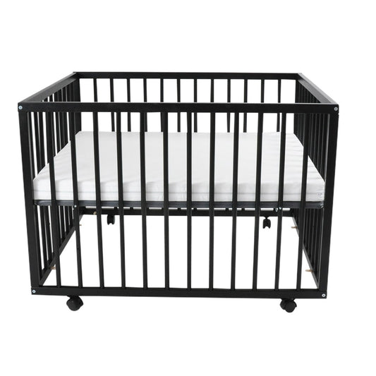 https://www.vanastenbabysuperstore.nl/media/catalog/product/1/2/1281500027_1_box_met_wieltjes_standaard_zwart.jpg