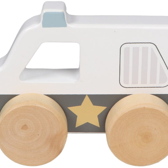 https://www.vanastenbabysuperstore.nl/media/catalog/product/1/3/1302400644_1_houten_politiewagen_tryco.jpg