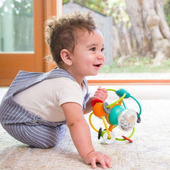 https://www.vanastenbabysuperstore.nl/media/catalog/product/1/3/1302400867_2_activity_ball_infantino_magic_beads.jpg