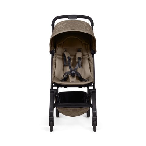 https://www.vanastenbabysuperstore.nl/media/catalog/product/1/4/1441110041_2_buggy_joolz_aer_plus_chic_taupe_special_edition.jpg