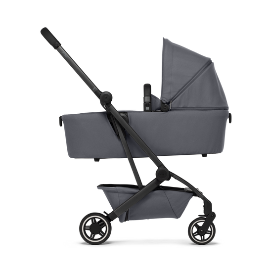 https://www.vanastenbabysuperstore.nl/media/catalog/product/1/4/1441120429_2_reiswieg_joolz_aer_plus_stone_grey.png