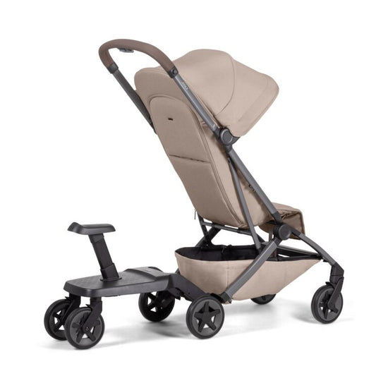 https://www.vanastenbabysuperstore.nl/media/catalog/product/1/4/1441120484_2_meerijdplankje_met_zitje_joolz_aer2.jpg