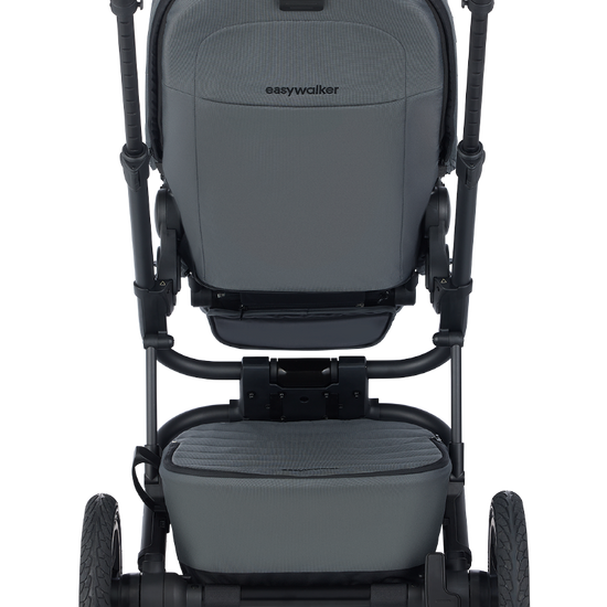 https://www.vanastenbabysuperstore.nl/media/catalog/product/1/6/1691100293_2_zitje_easywalker_harvey5_premium_air_mineral_grey.png
