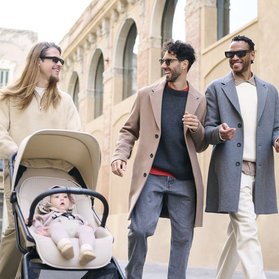 https://www.vanastenbabysuperstore.nl/media/catalog/product/1/6/1691110119_2_buggy_easywalker_rockey_l_bright_taupe.jpg