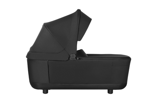 https://www.vanastenbabysuperstore.nl/media/catalog/product/1/6/1691120262_1_reiswieg_easywalker_rockey_pure_black.png