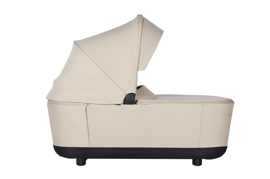 https://www.vanastenbabysuperstore.nl/media/catalog/product/1/6/1691120264_1_reiswieg_easywalker_rockey_bright_taupe.png