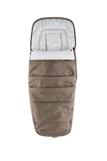 https://www.vanastenbabysuperstore.nl/media/catalog/product/1/6/1692880002_1_voetenzak_easywalker_harvey_nxt_mocha_brown_3.png