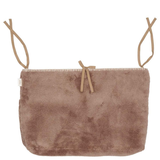 https://www.vanastenbabysuperstore.nl/media/catalog/product/1/8/1801520002_2_opbergzak_koeka_malmo_teddy_caffe.jpg