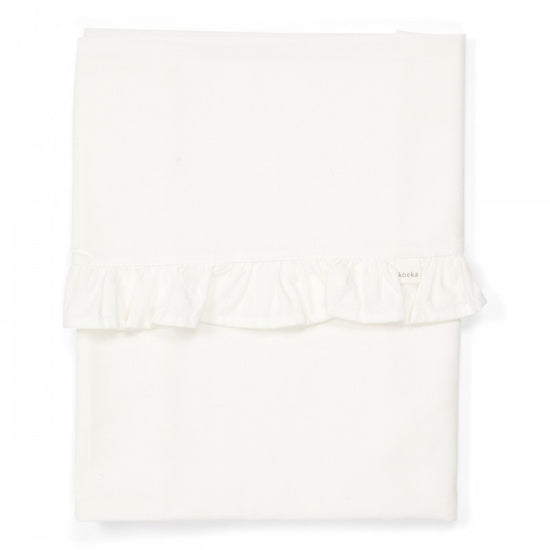 https://www.vanastenbabysuperstore.nl/media/catalog/product/1/8/1801900615_2_laken_ledikant_koeka_ruffle_warm_white.jpg