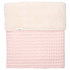 https://www.vanastenbabysuperstore.nl/media/catalog/product/1/8/1801900939_1_deken_wieg_koeka_wafeloslo_teddy_cotton_candy.jpg