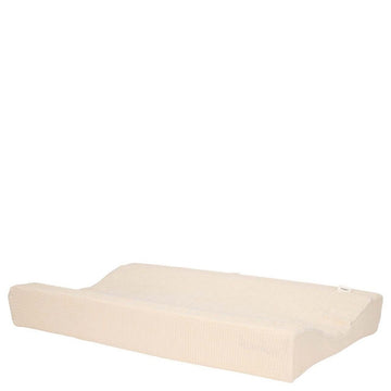 https://www.vanastenbabysuperstore.nl/media/catalog/product/1/8/1801900956_1_aankleedkussenhoes_koeka_malaga_warm_white.jpg