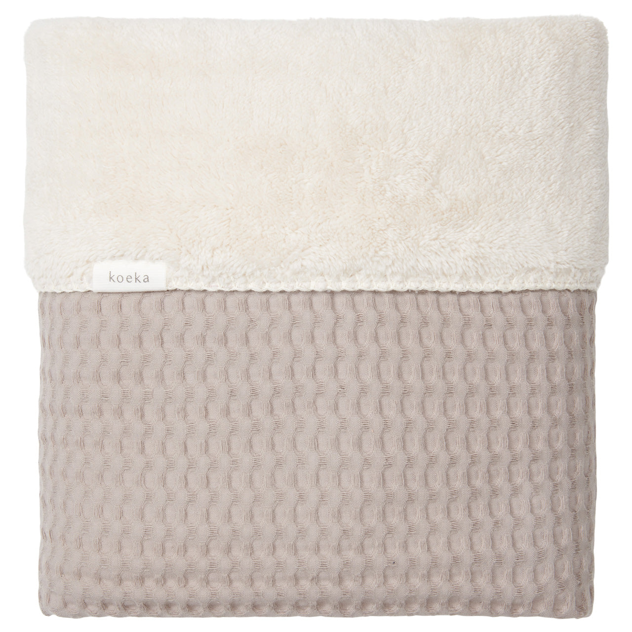 https://www.vanastenbabysuperstore.nl/media/catalog/product/1/8/1801900970_1_deken_wieg_koeka_wafel_oslo_teddy_crumble_1.jpg
