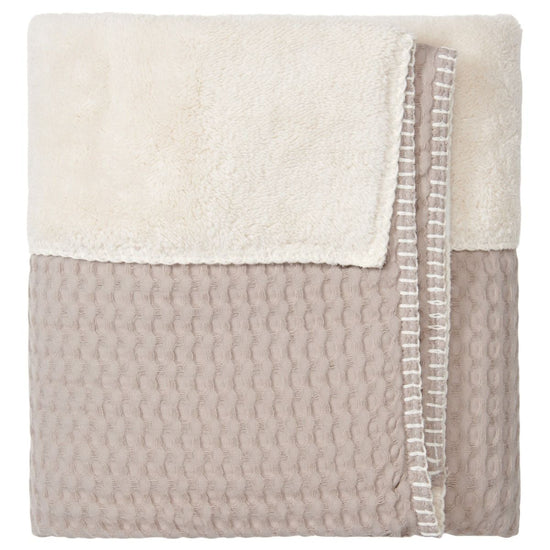 https://www.vanastenbabysuperstore.nl/media/catalog/product/1/8/1801900970_2_deken_wieg_koeka_wafel_oslo_teddy_crumble.jpg